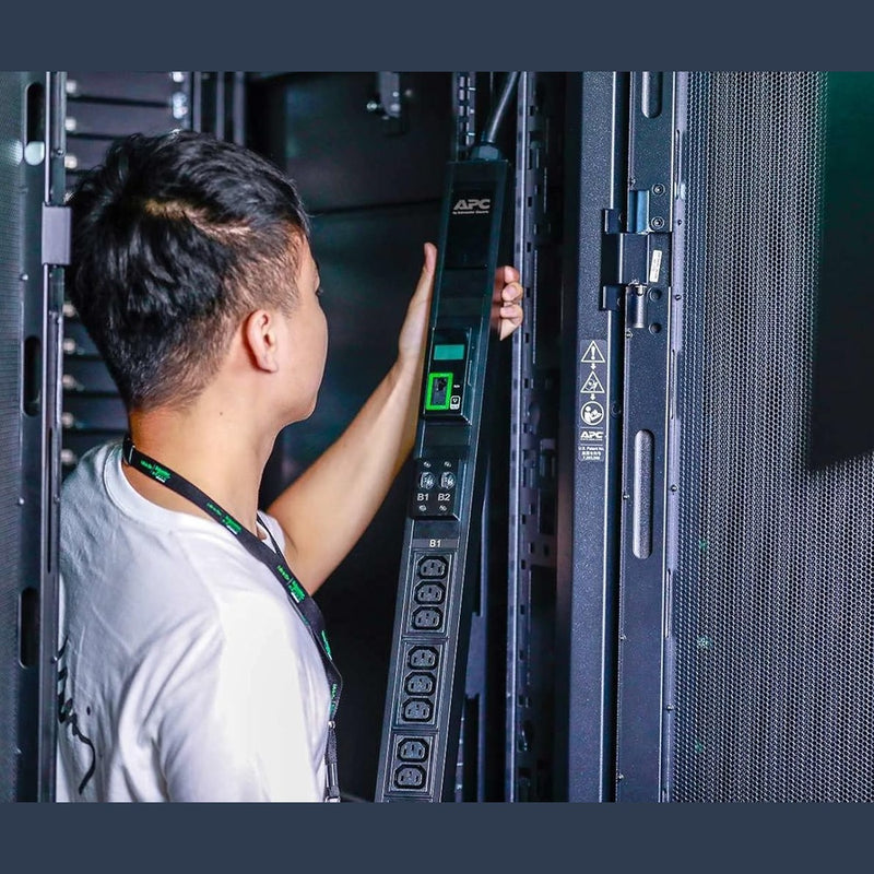 APC EPDU1232M Easy Metered Rack PDU - Metered - IEC 309 32A 3P+N+PE 88 TECH APC, EPDU1232M, EPDU1232M-36LEU, PDU, Schneider Electric